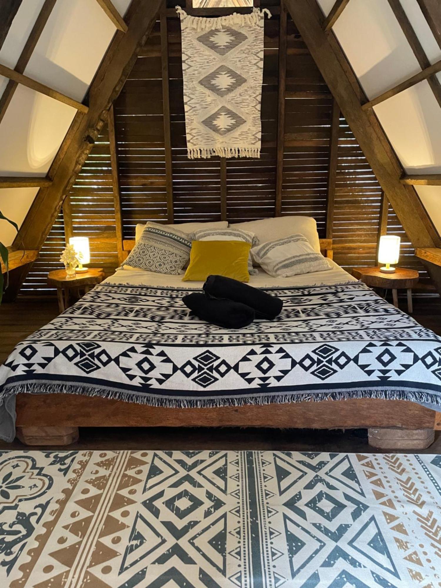 La Boheme Boutique Glamping Hotel General Luna  Luaran gambar