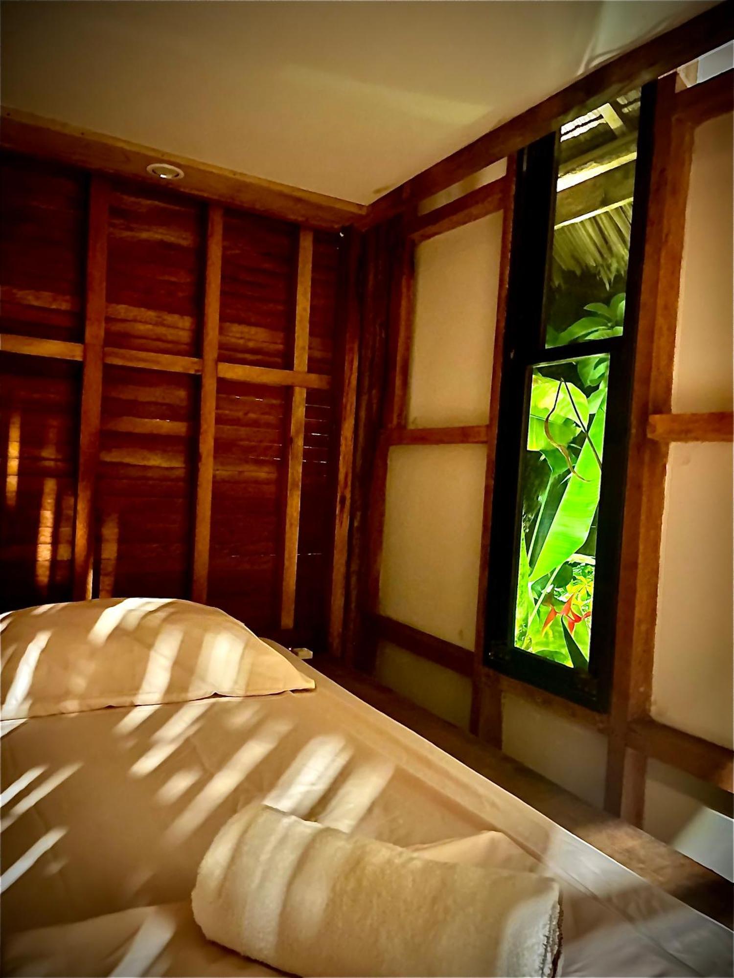 La Boheme Boutique Glamping Hotel General Luna  Luaran gambar